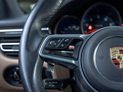2020 Porsche Macan Macan