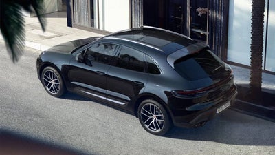 2023 Porsche Macan Macan T (MY23)
