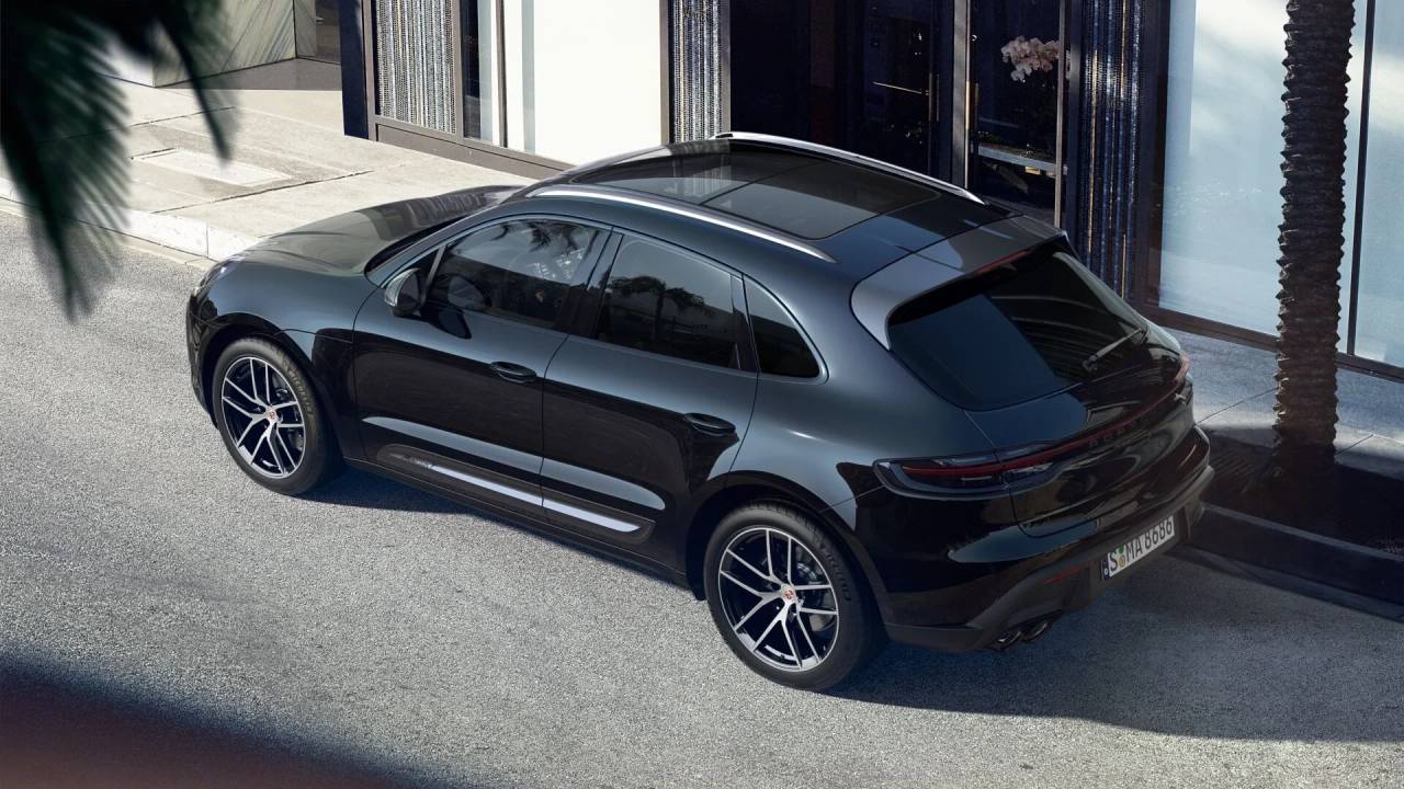 2023 Porsche Macan Macan T (MY23)