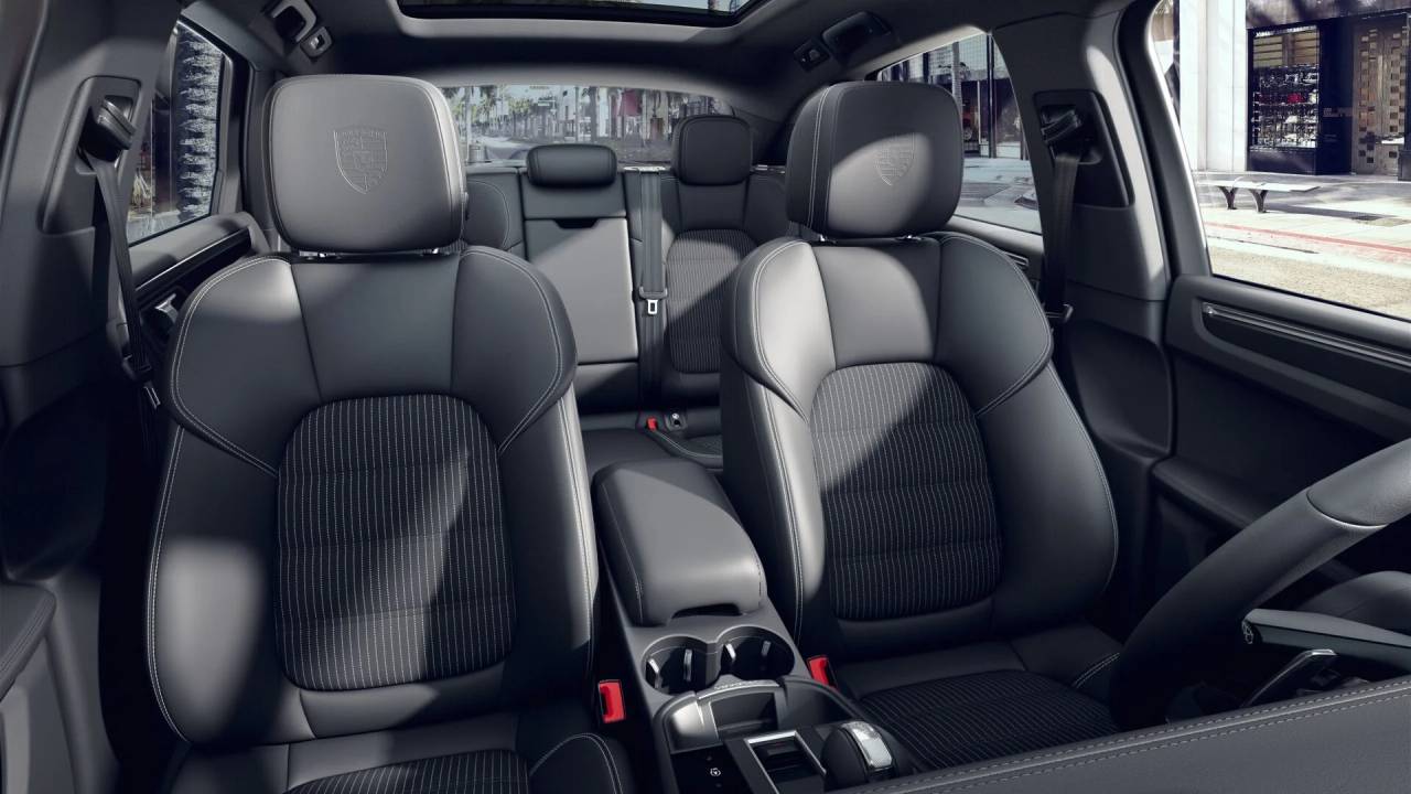 2023 Porsche Macan Macan T (MY23)