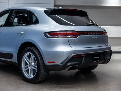 2025 Porsche Macan Base