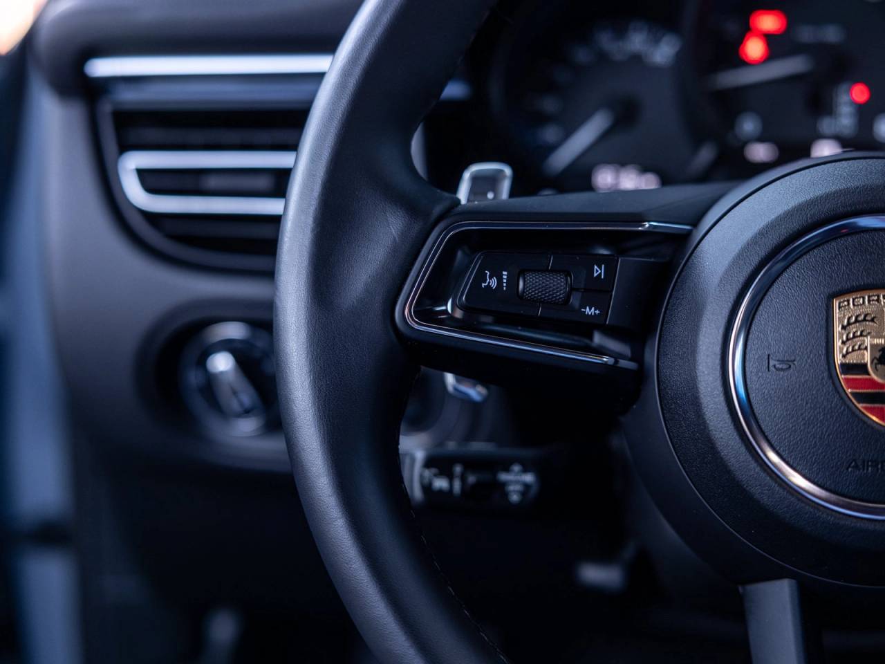 2025 Porsche Macan Macan