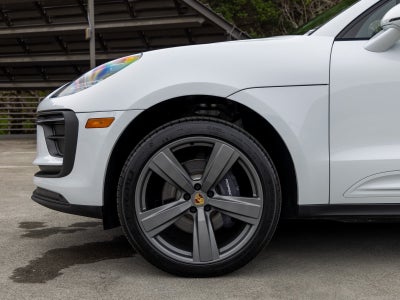 2025 Porsche Macan Macan