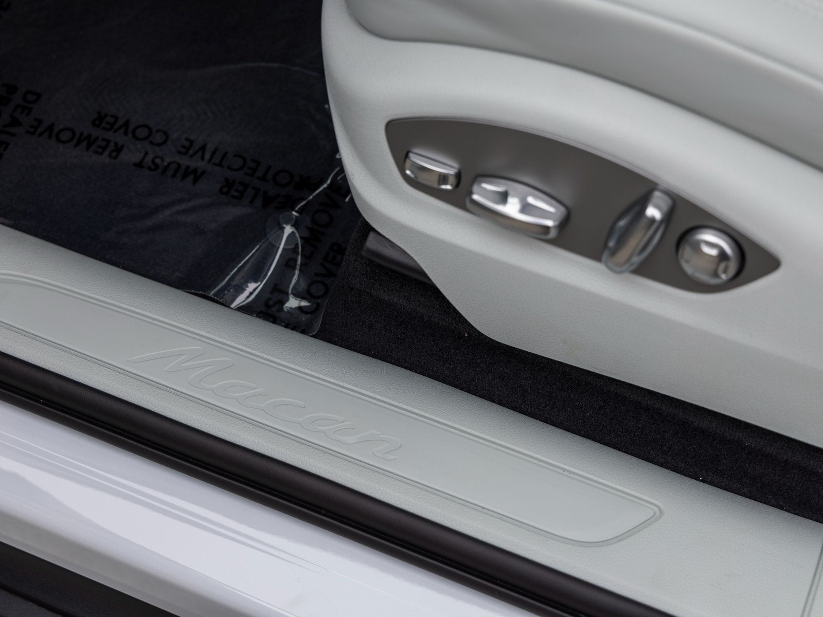 2025 Porsche Macan Macan