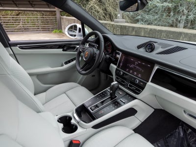 2025 Porsche Macan Macan