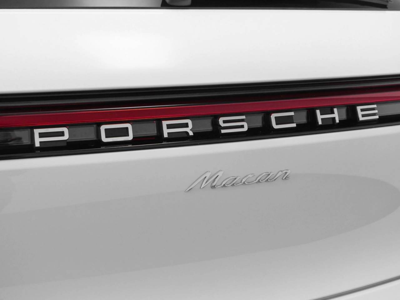 2025 Porsche Macan Macan