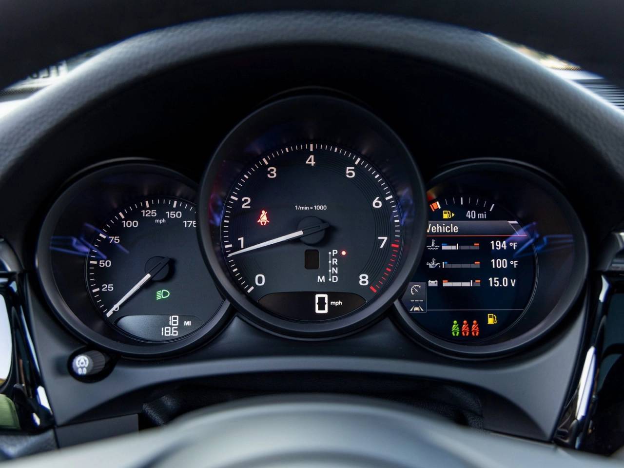 2026 Porsche Macan Base