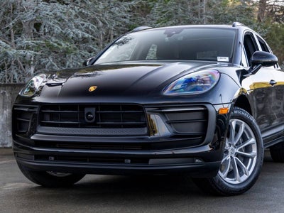 2026 Porsche Macan Base