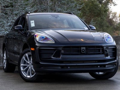 2026 Porsche Macan Base
