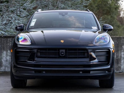 2026 Porsche Macan Base