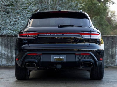 2026 Porsche Macan Base