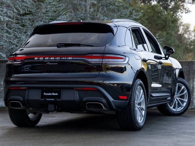 2026 Porsche Macan Base