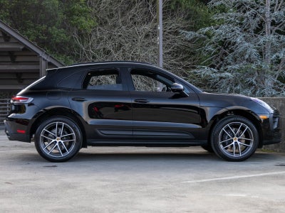 2026 Porsche Macan Macan