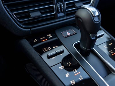 2026 Porsche Macan Macan