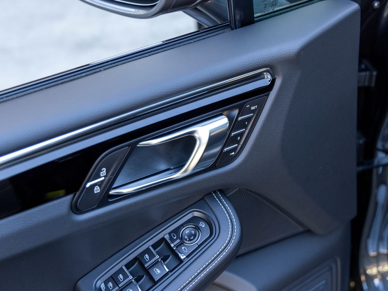 2026 Porsche Macan T