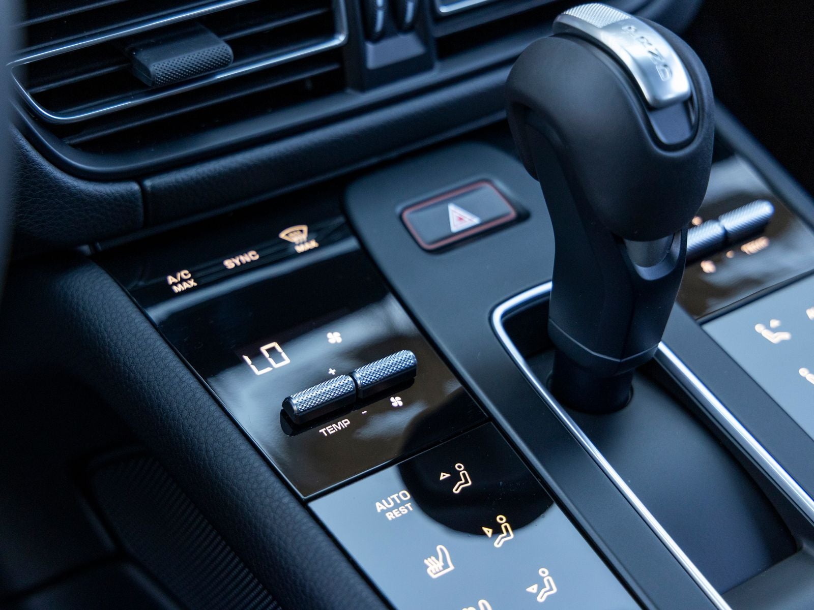 2026 Porsche Macan T