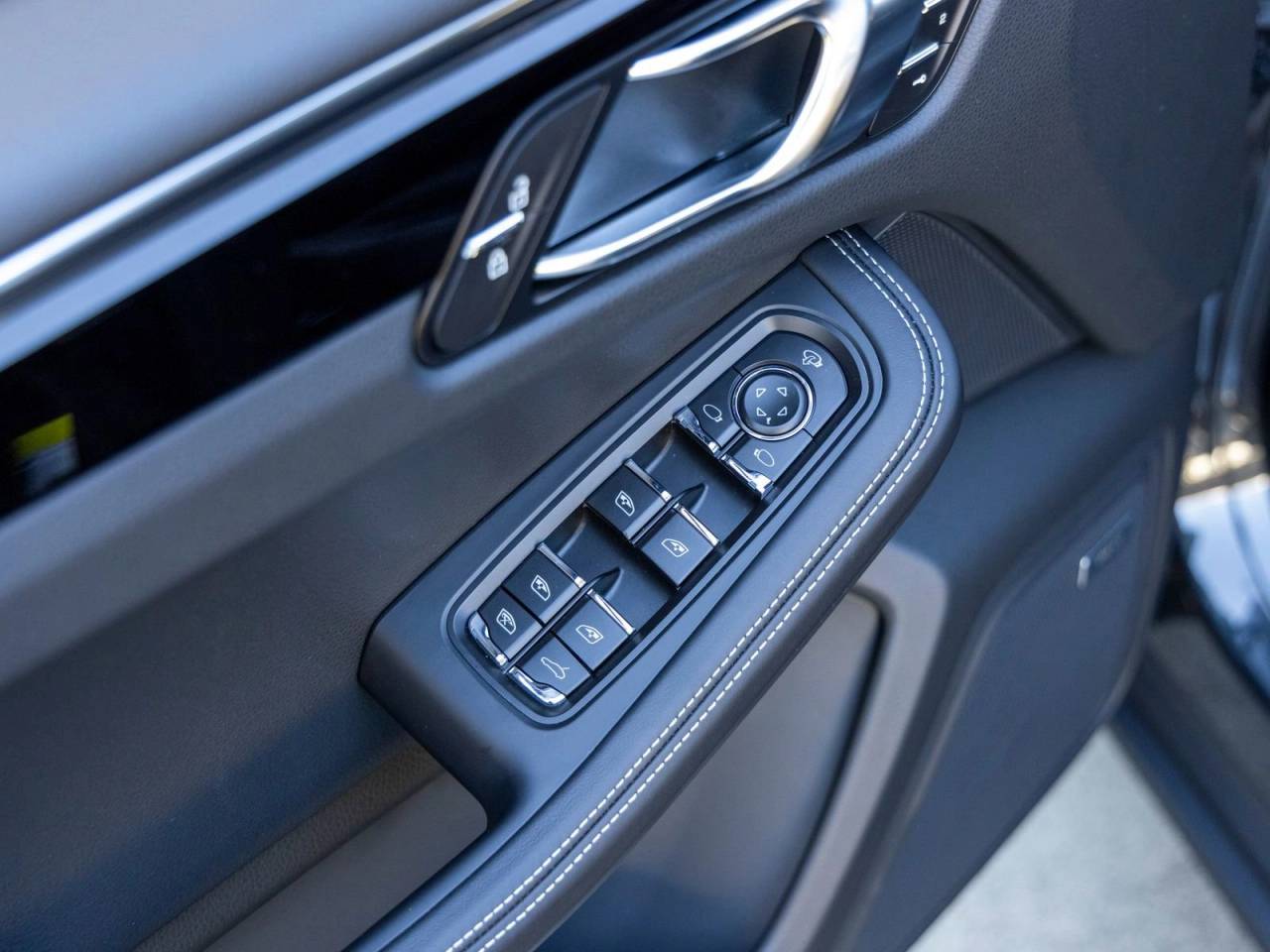 2026 Porsche Macan T