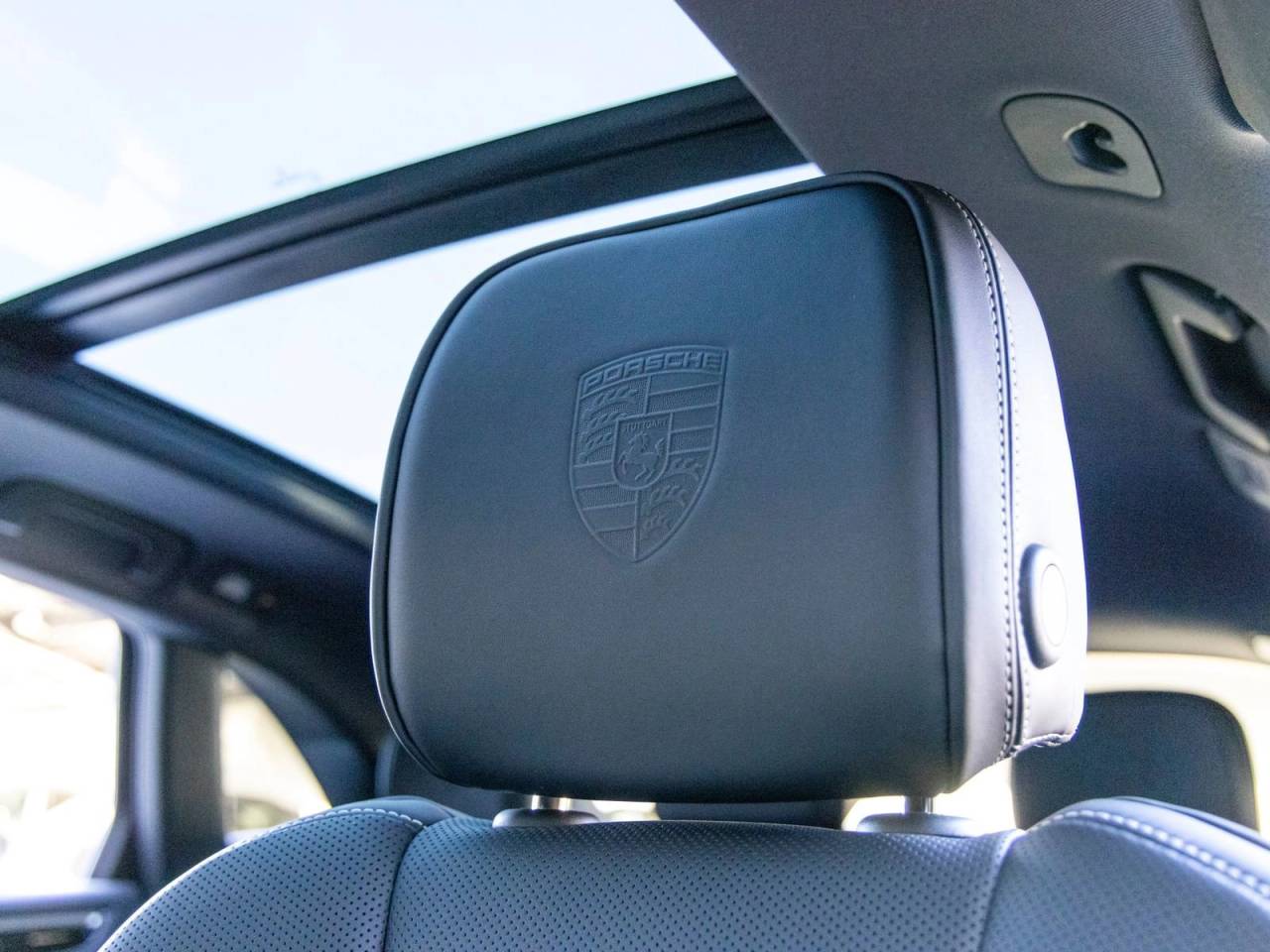 2026 Porsche Macan T