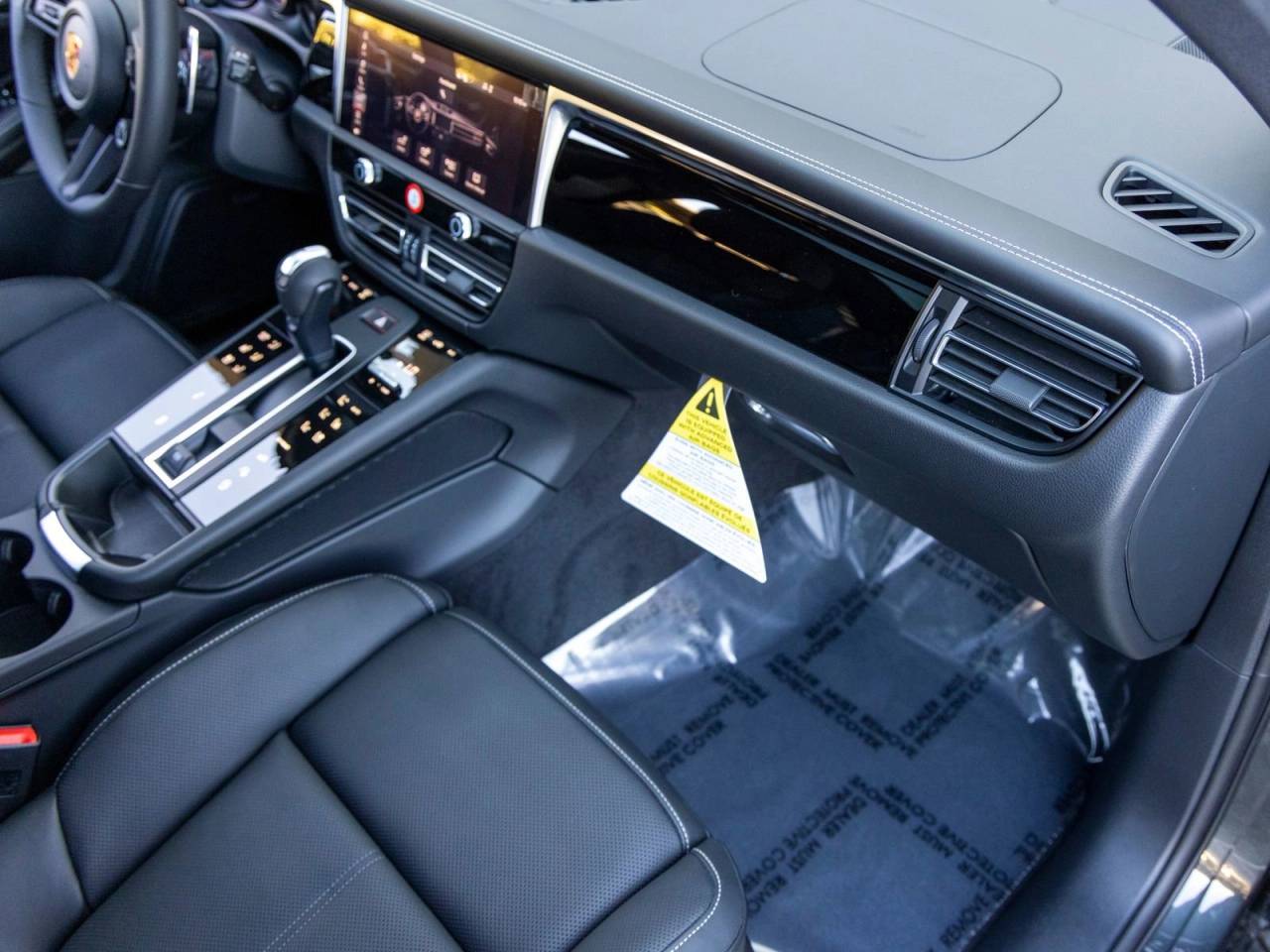 2026 Porsche Macan T