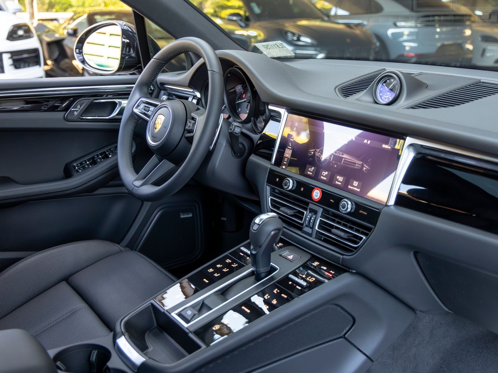 2026 Porsche Macan Base