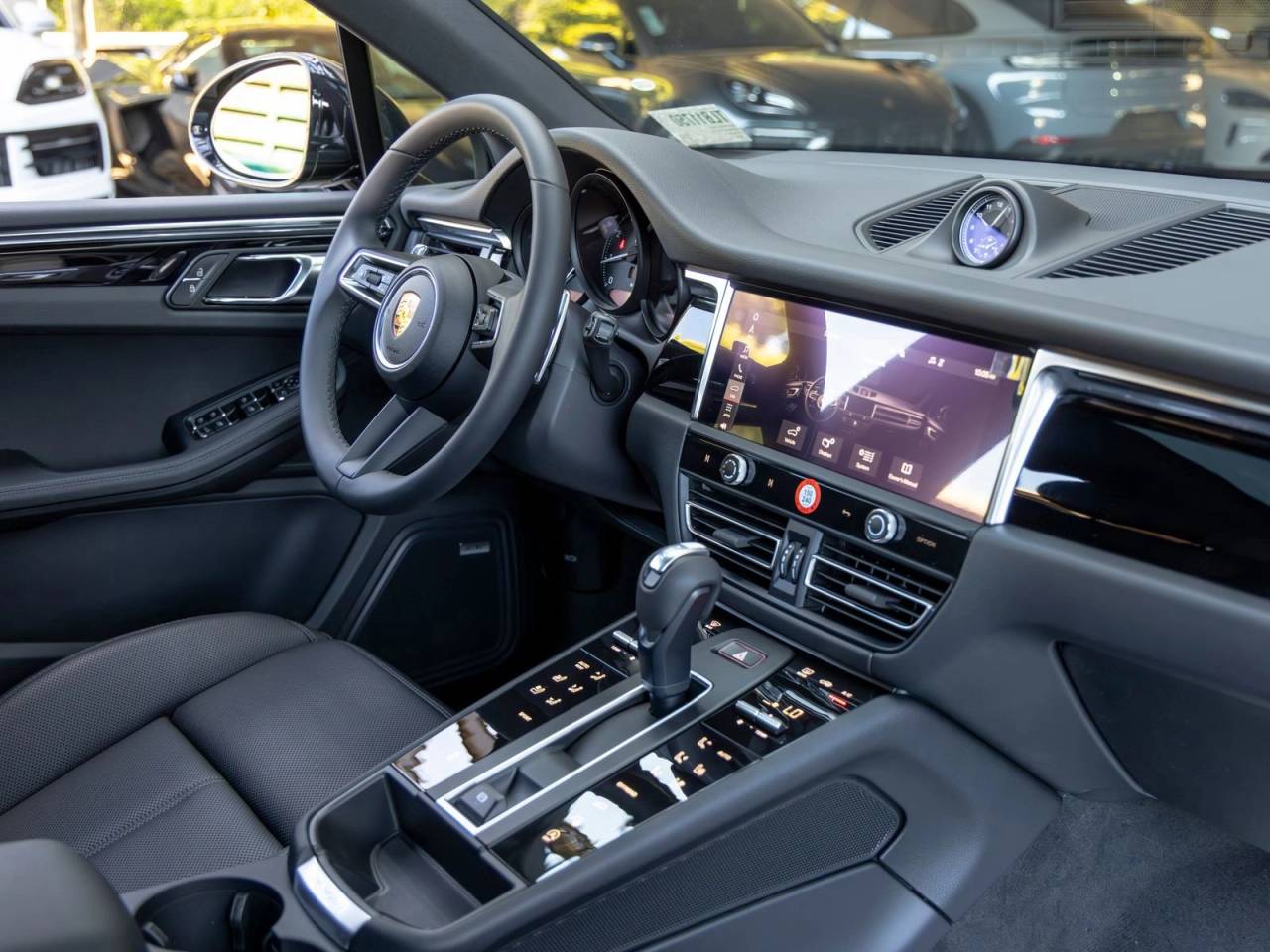 2026 Porsche Macan Base