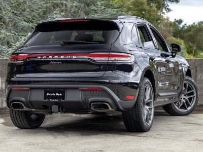 2026 Porsche Macan Base