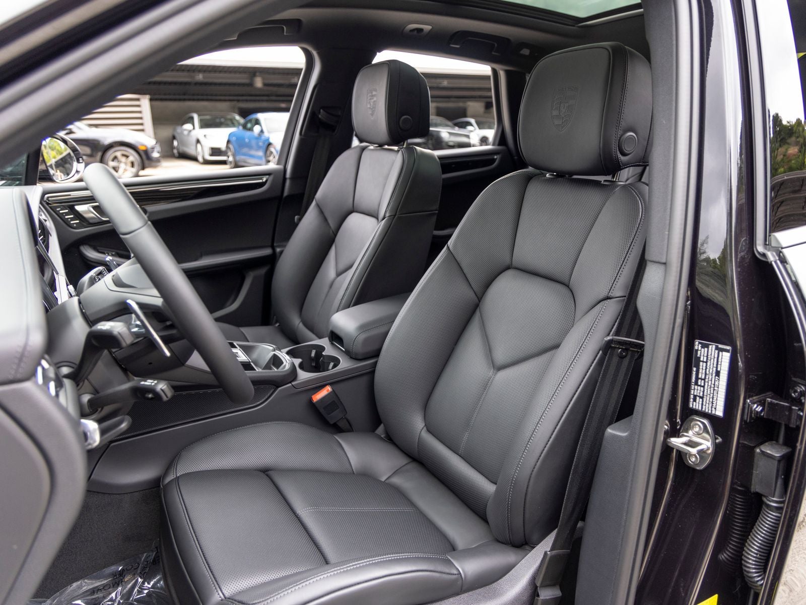 2026 Porsche Macan Base