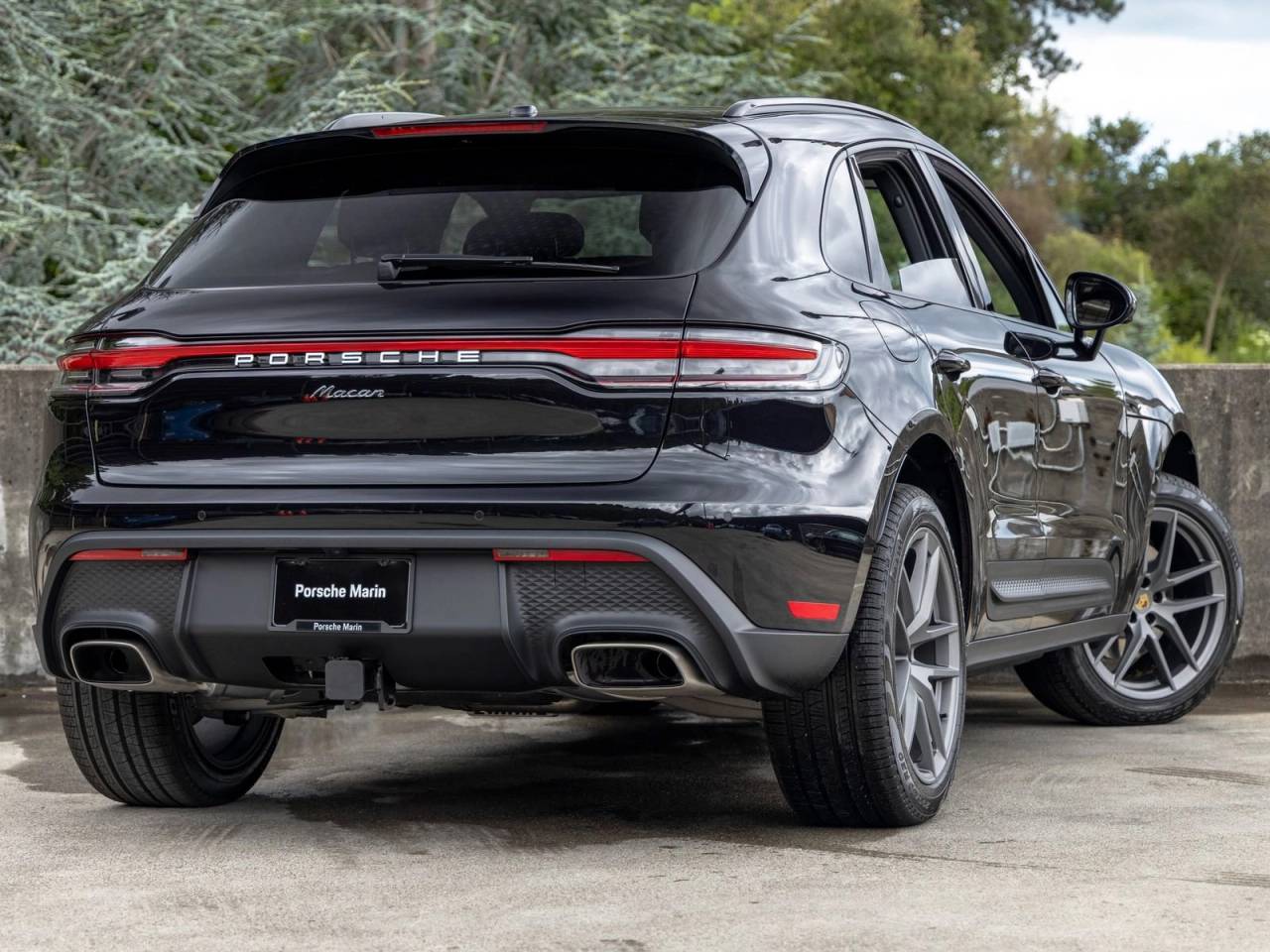 2026 Porsche Macan Base