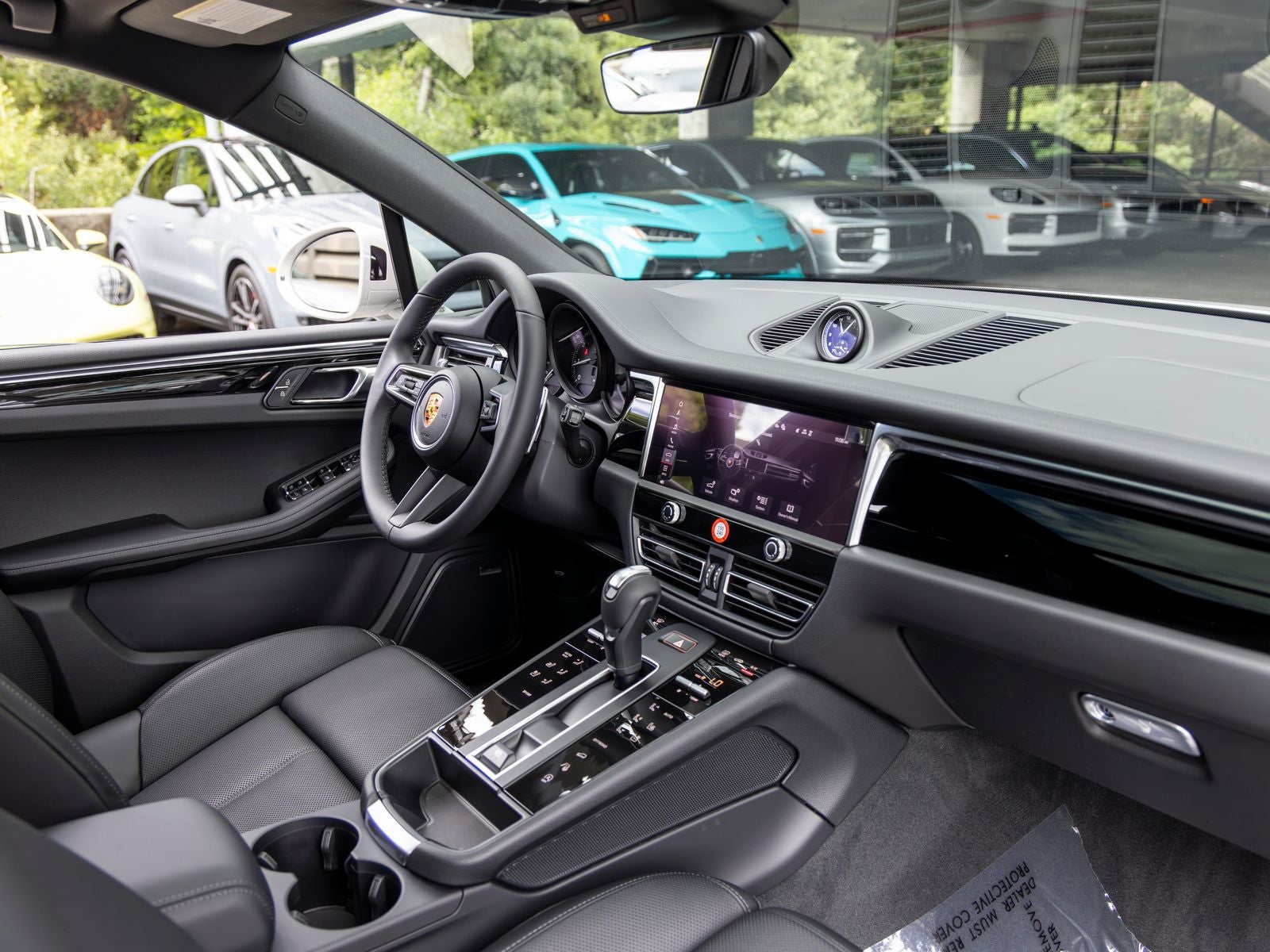 2026 Porsche Macan Base