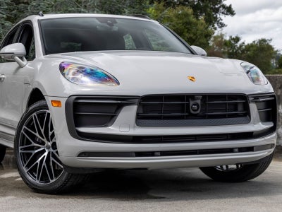 2026 Porsche Macan Base