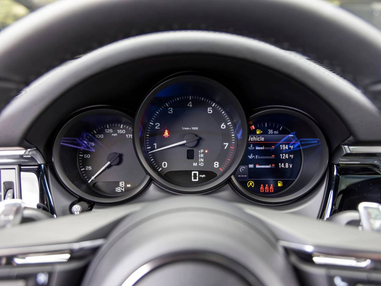 2026 Porsche Macan Base