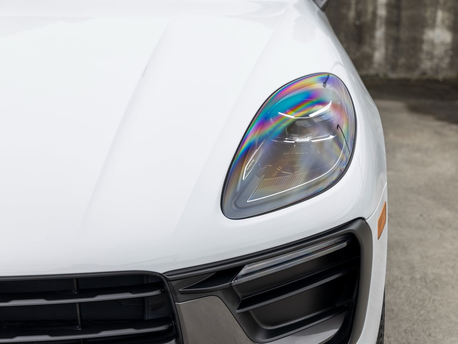 2023 Porsche Macan Macan T (MY23)