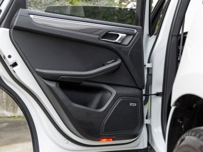 2023 Porsche Macan Macan T (MY23)