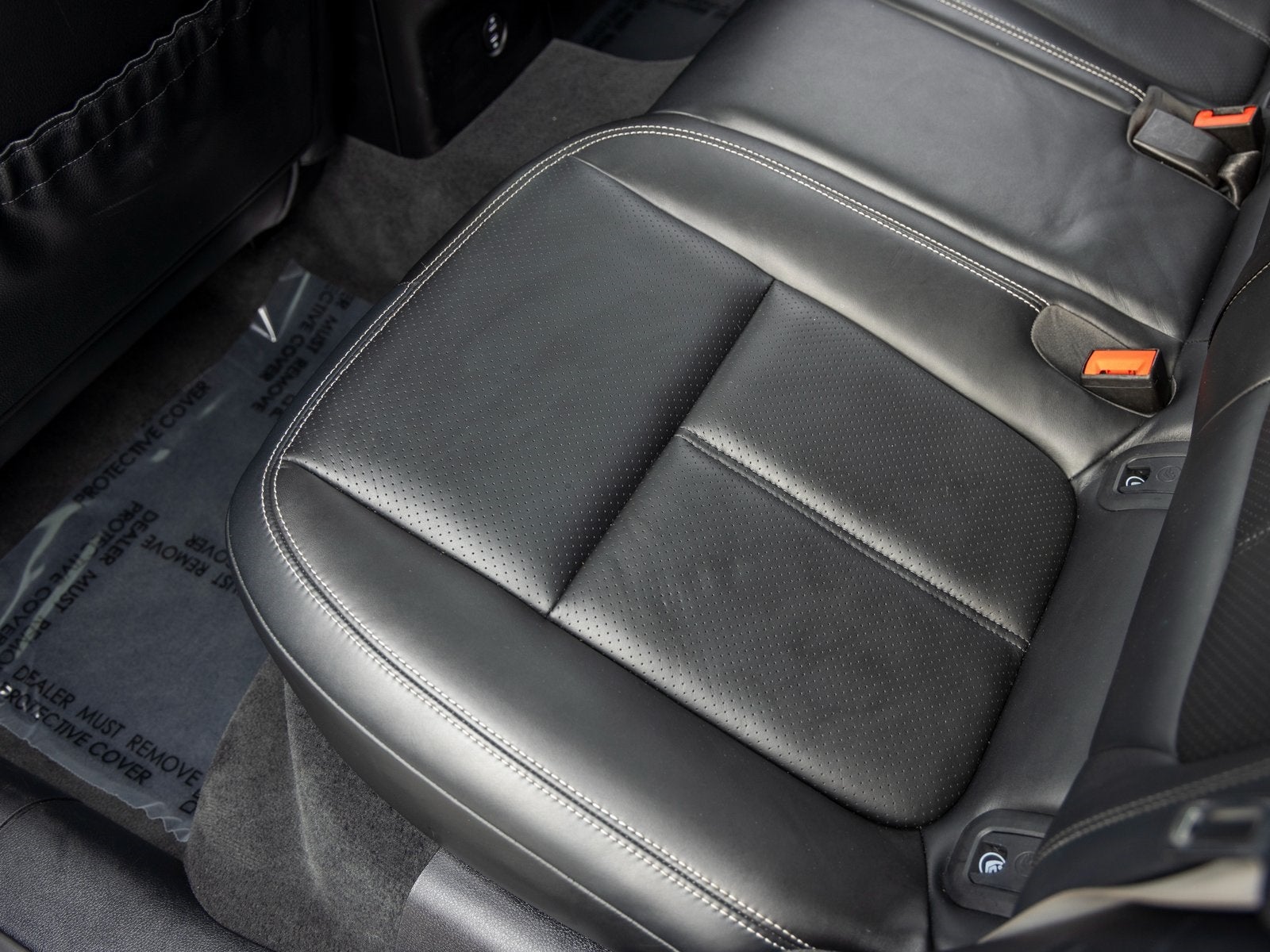 2023 Porsche Macan Macan T (MY23)