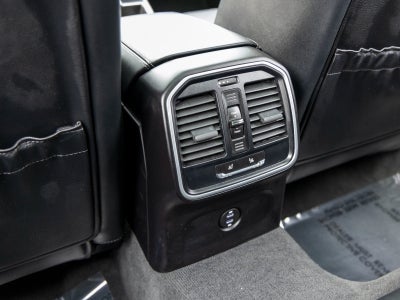 2023 Porsche Macan Macan T (MY23)