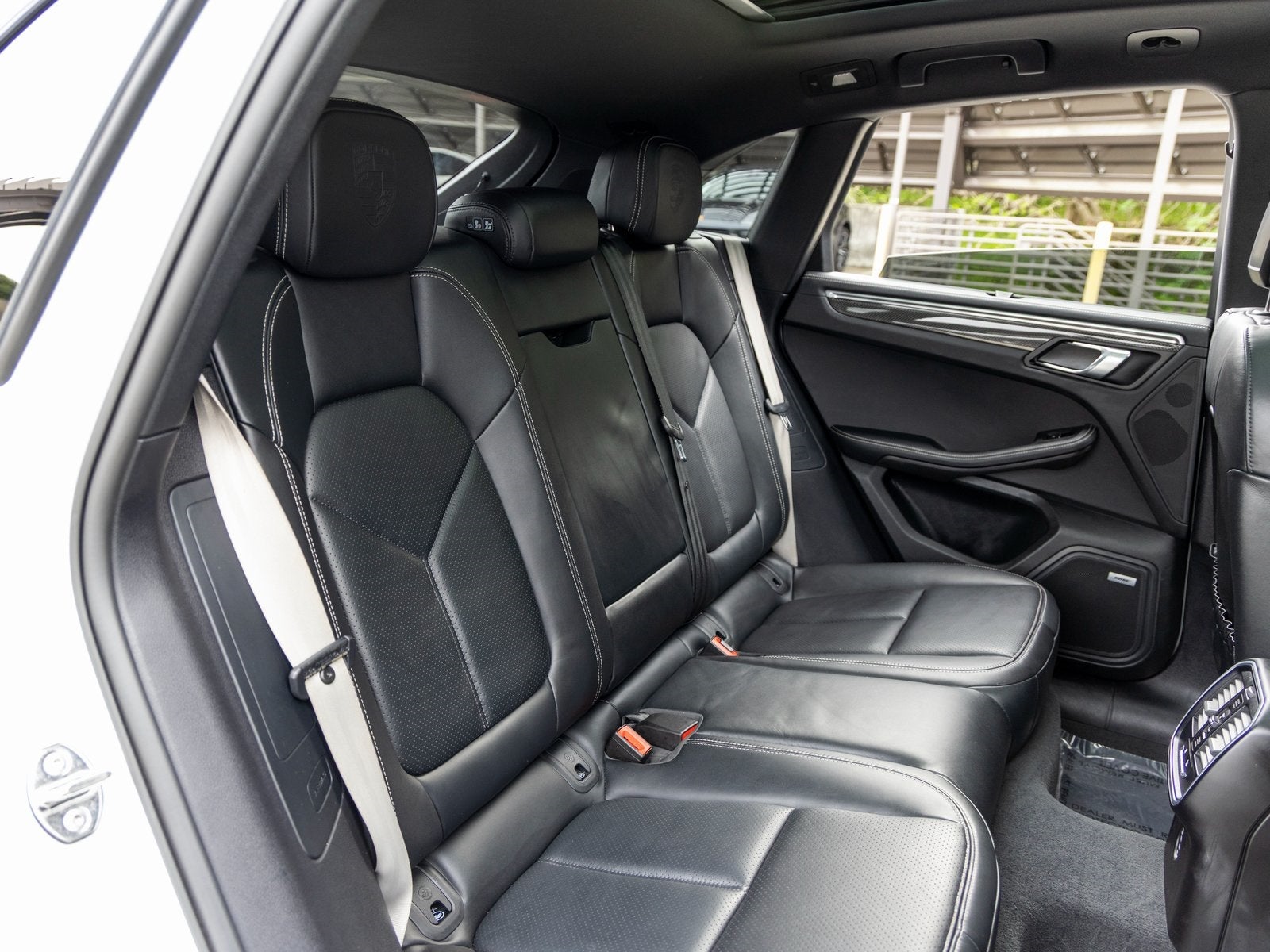 2023 Porsche Macan Macan T (MY23)