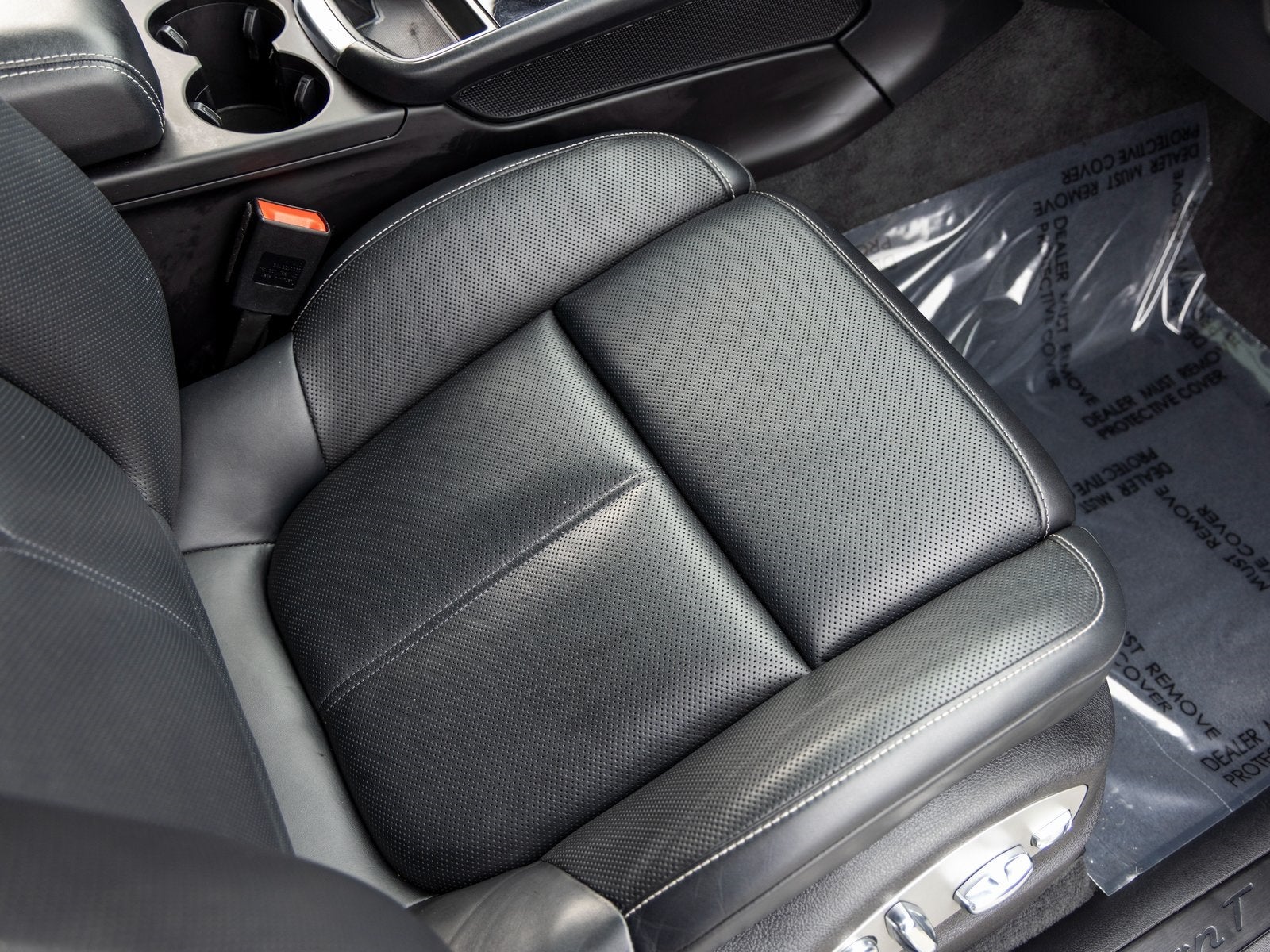 2023 Porsche Macan Macan T (MY23)