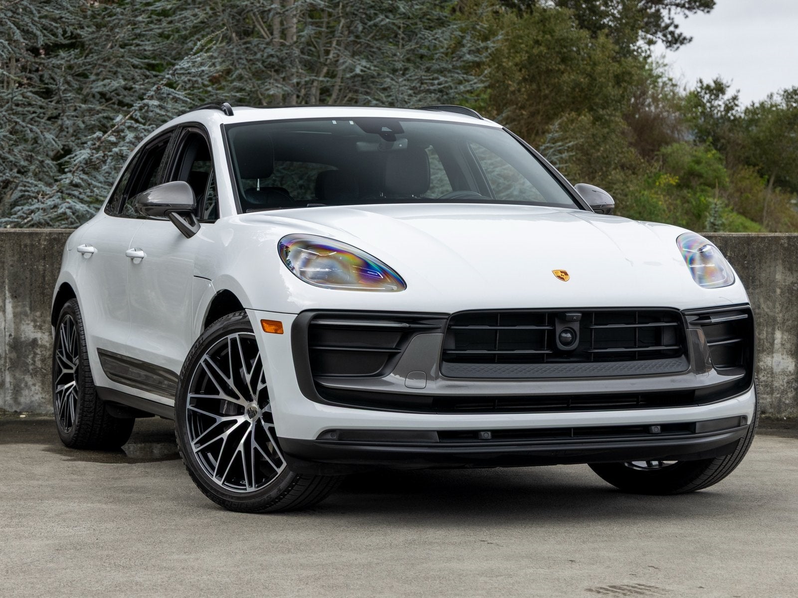 2023 Porsche Macan Macan T (MY23)