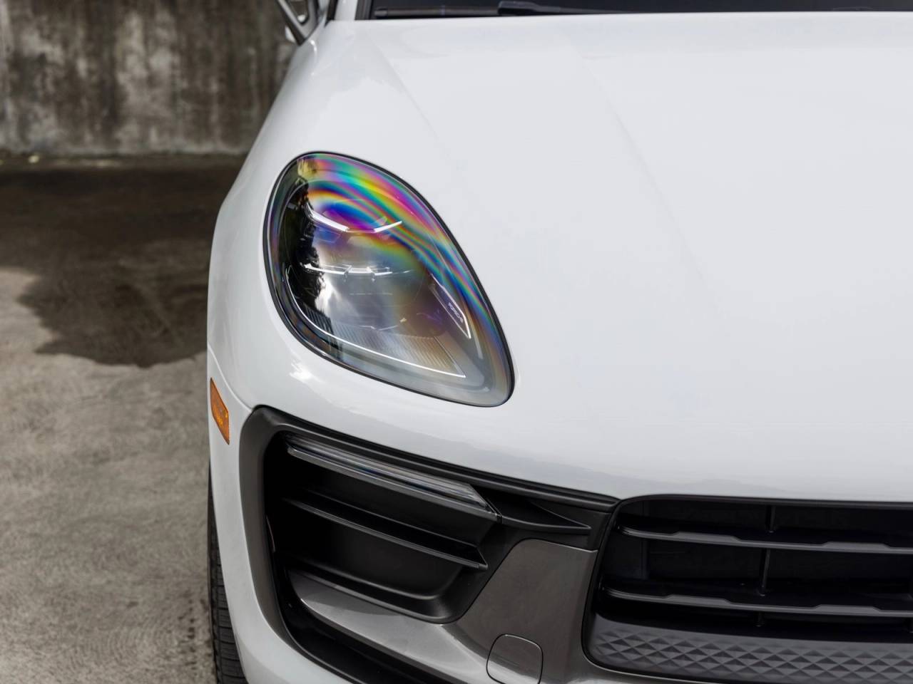 2023 Porsche Macan Macan T (MY23)