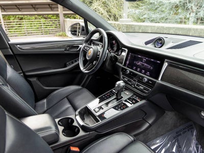 2023 Porsche Macan Macan T (MY23)