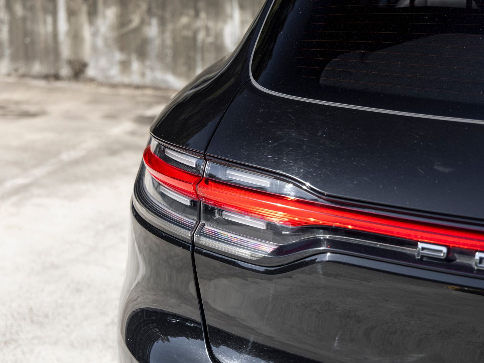 2023 Porsche Macan Base