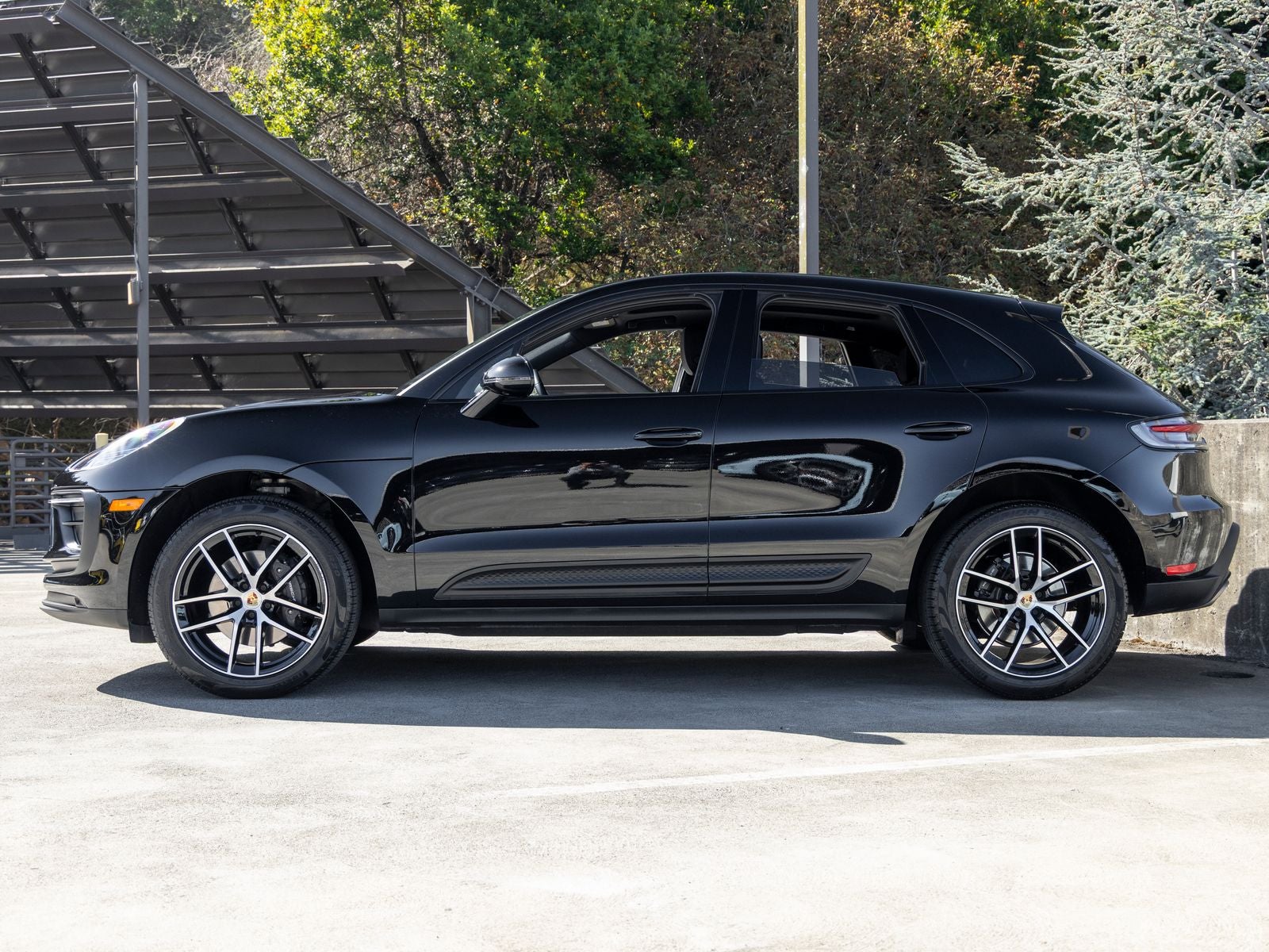 2023 Porsche Macan Base