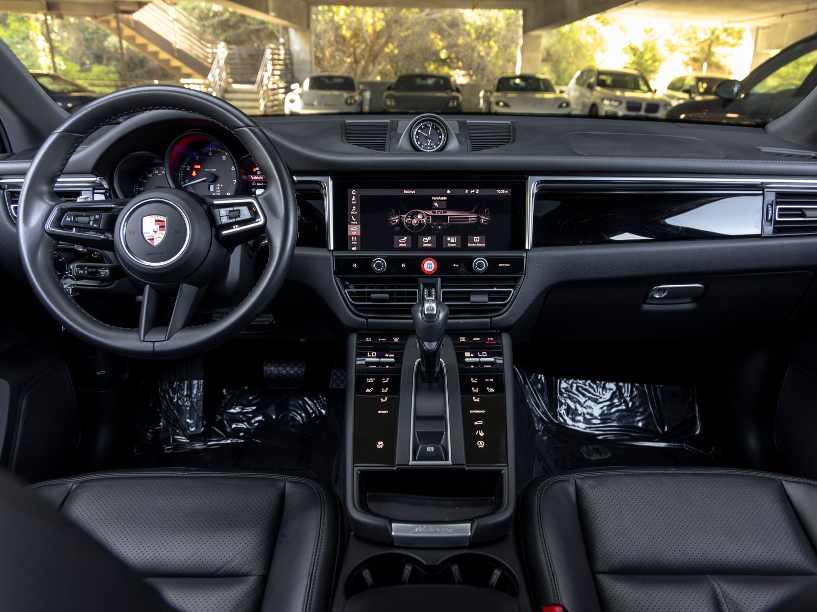 2023 Porsche Macan Base