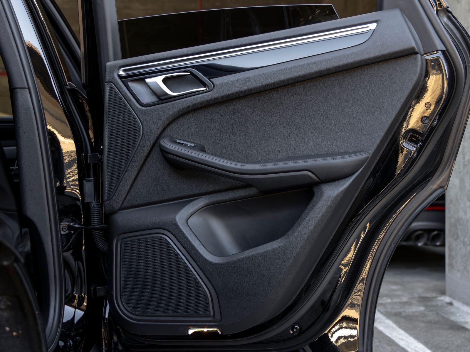 2023 Porsche Macan Base