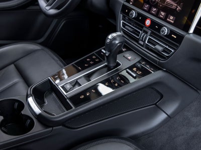 2023 Porsche Macan Base
