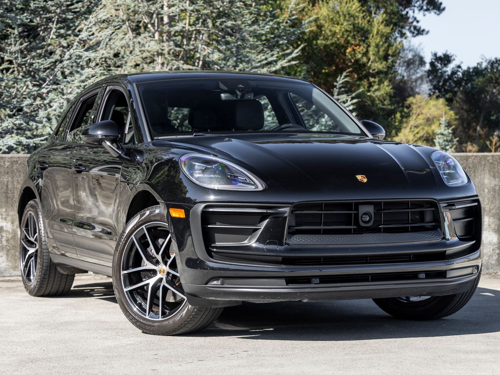 2023 Porsche Macan Base
