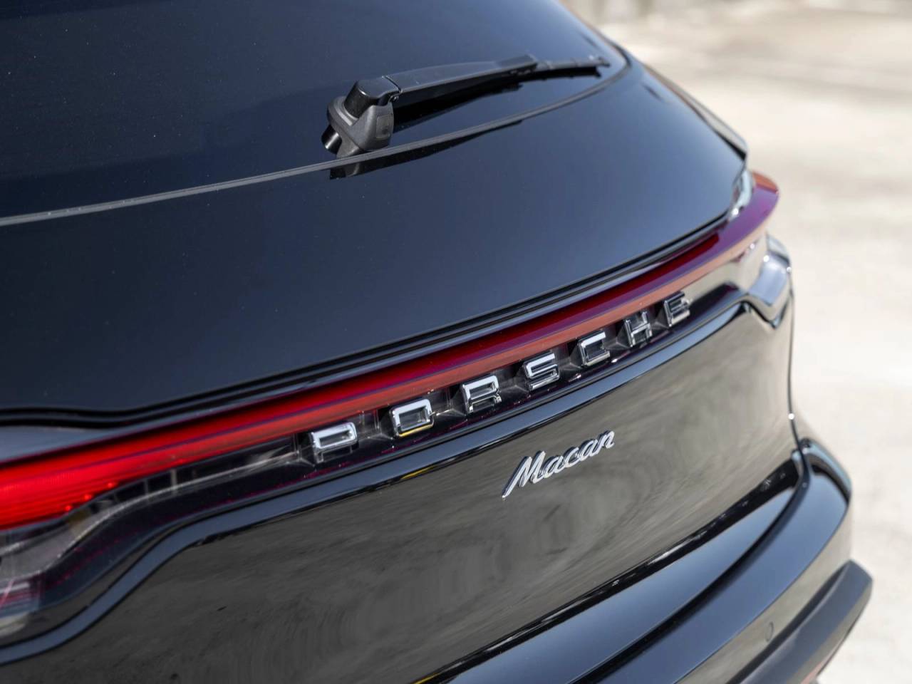 2023 Porsche Macan Macan (MY23)