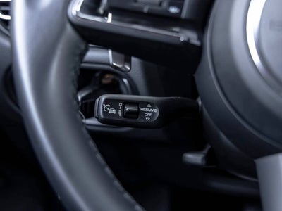 2023 Porsche Macan Macan (MY23)