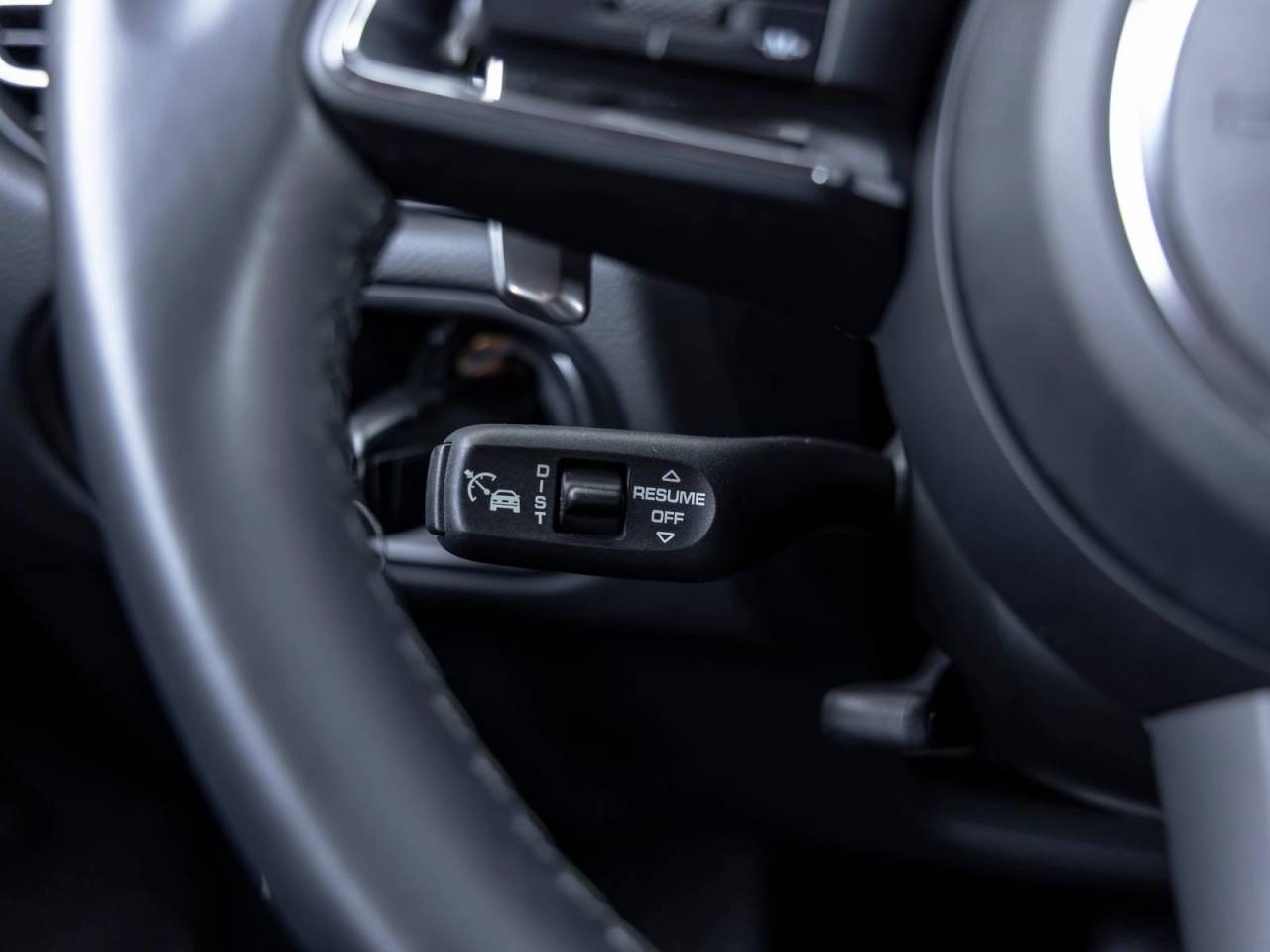 2023 Porsche Macan Macan (MY23)