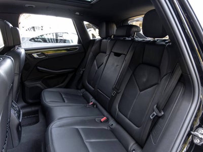 2023 Porsche Macan Macan (MY23)